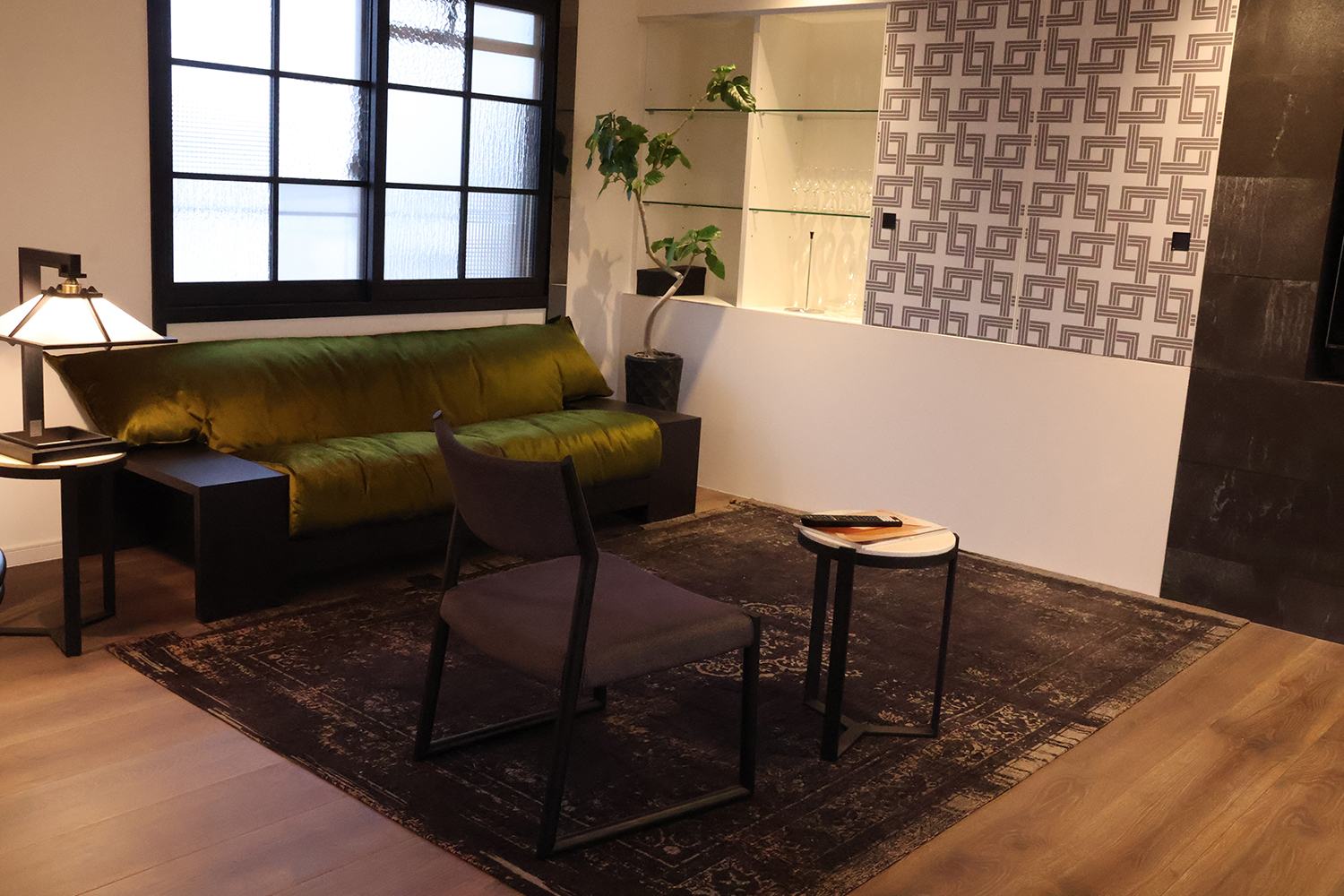 落ち着いたソファスペース